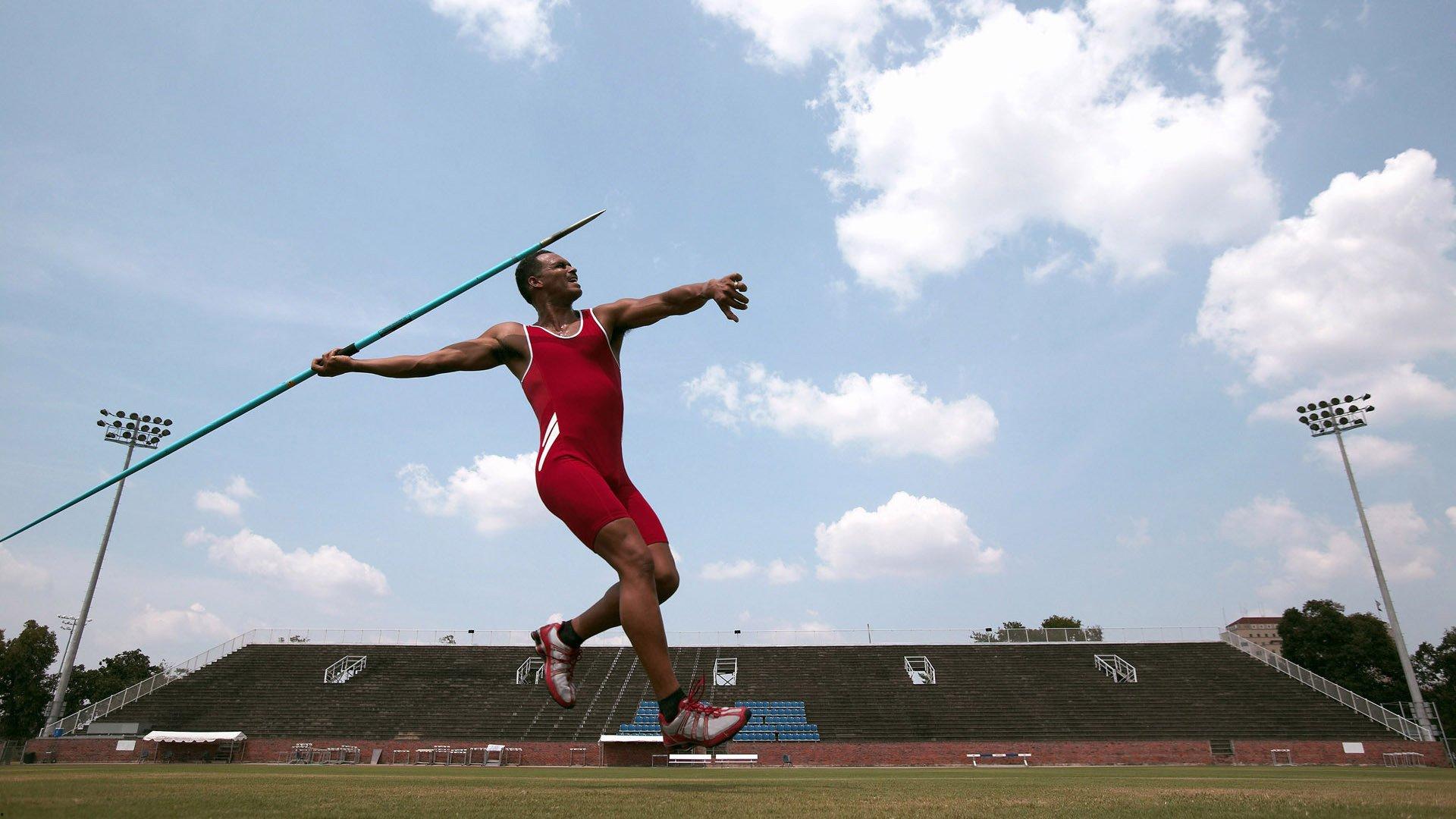 霍芬海姆总监证实拜仁接触比绍夫 转会谈判进展积极引关注
