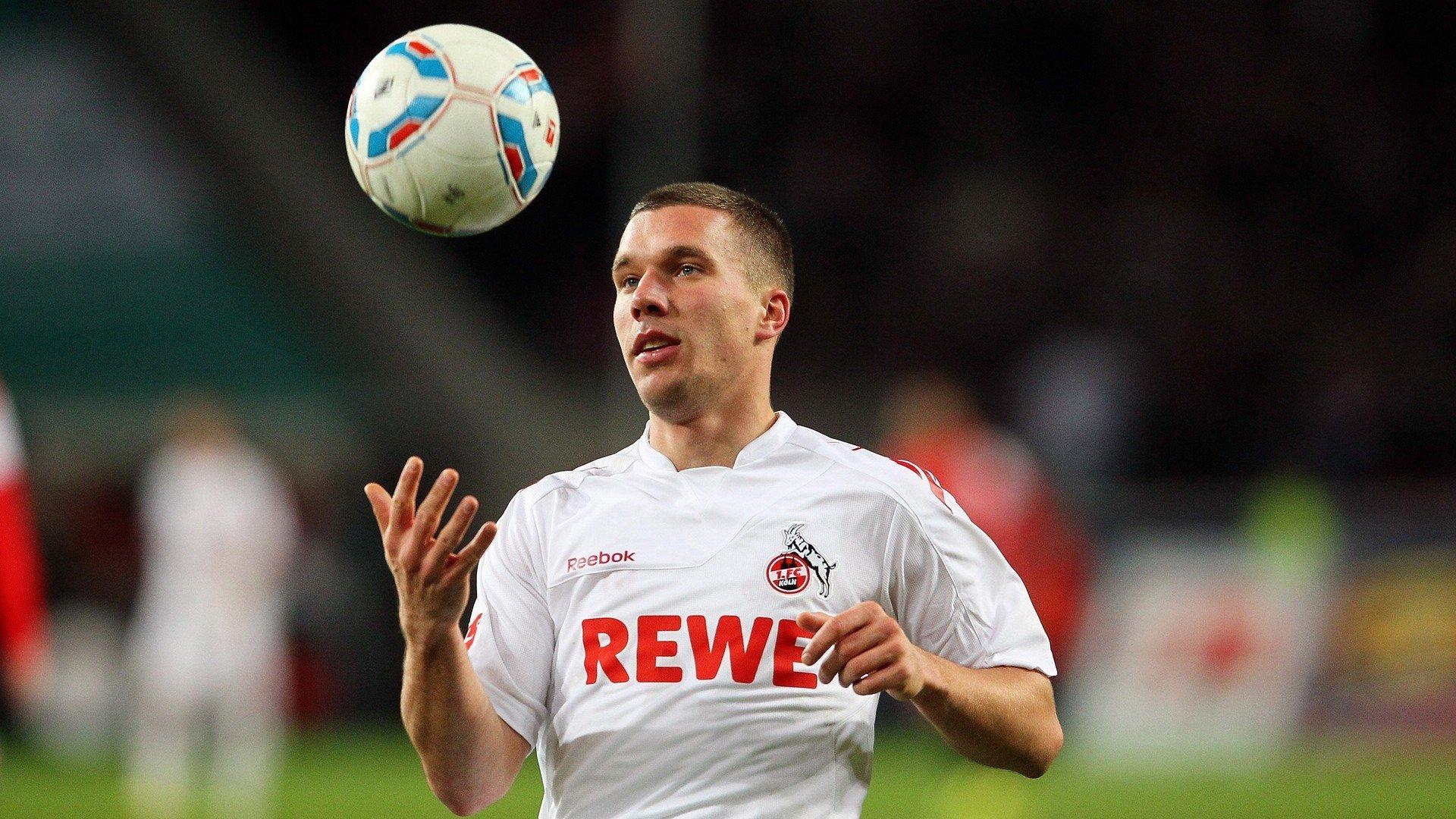 真挚的祝福!利拉德35岁生日,传奇生涯诠释忠诚与坚韧