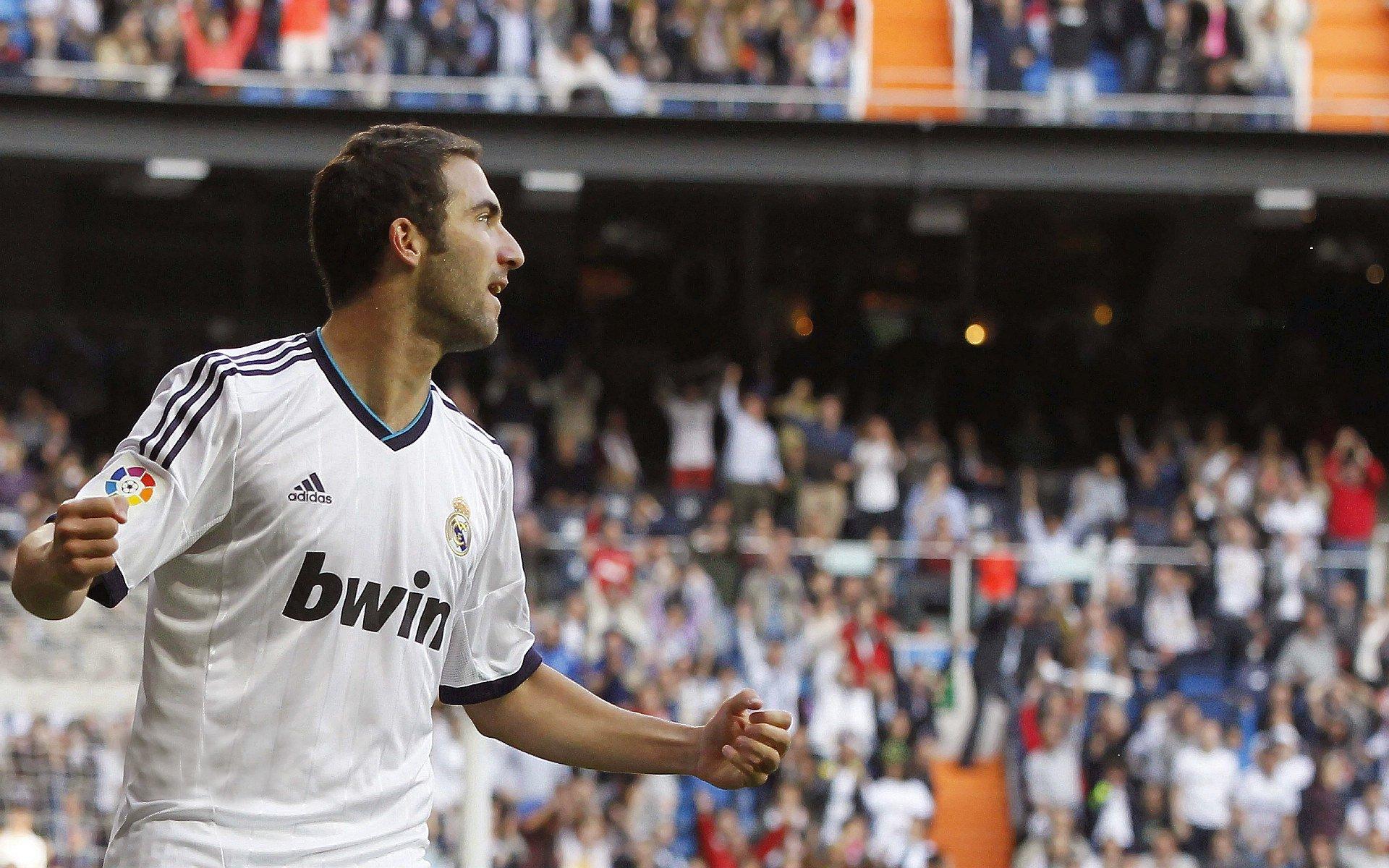 德天空独家,拜仁强势推进迪亚斯转会,已备好长期合约锁定利物浦核心